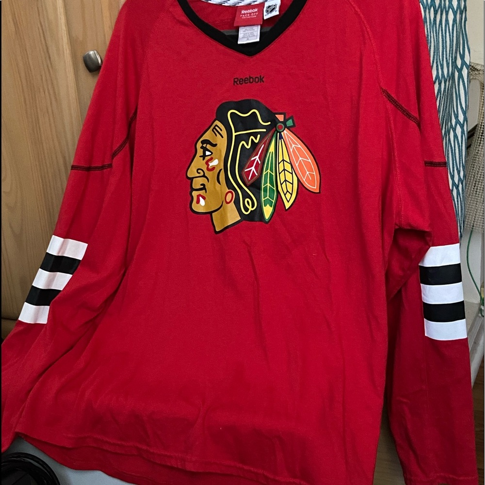 Chicago Blackhawks Shirt, Size XL